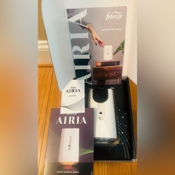 NEW-AIRIA by Febreze, Smart Scent Diffuser Starter Kit–WiFi & App Controlled - Picture 2 of 10